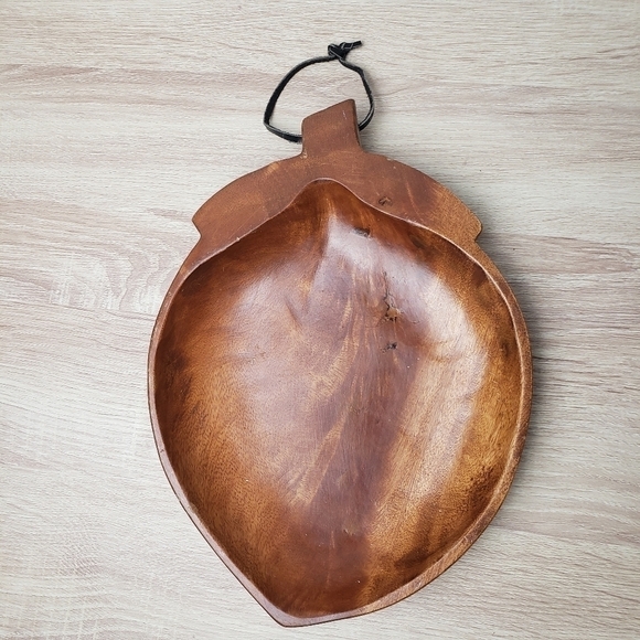 VINTAGE Fruit Shaped Wooden Trays - Picture 7 of 15